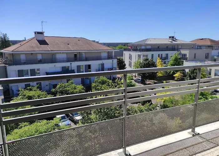 So Stud Апартаменты Корбей-Эссон