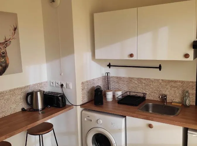 So Stud * Корбей-Эссон